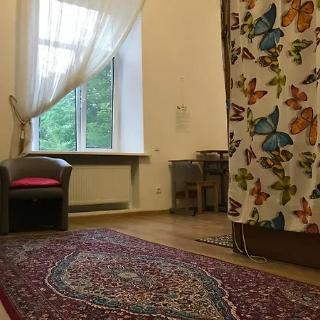 Centro комнаты и аппартаменты Hostel