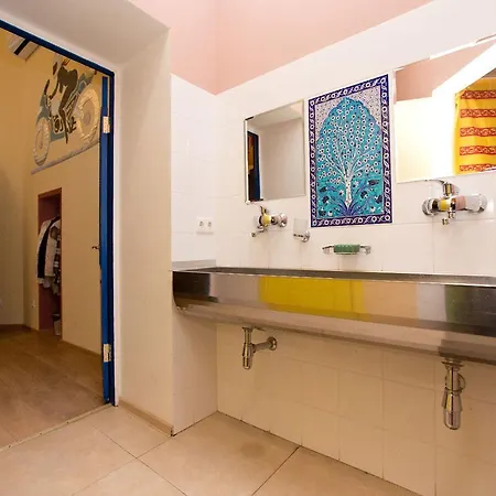Centro комнаты и аппартаменты Hostel Odessza