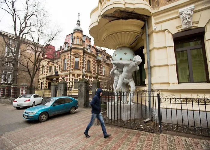 Centro комнаты и аппартаменты 旅馆 *